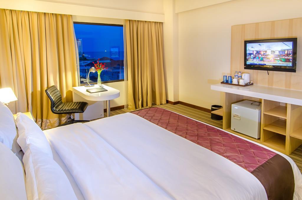 Le Grandeur Hotel Balikpapan 部屋 写真