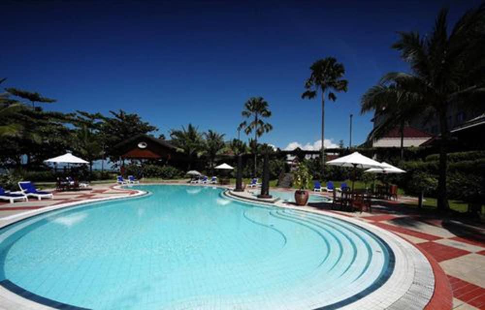 Le Grandeur Hotel Balikpapan エクステリア 写真