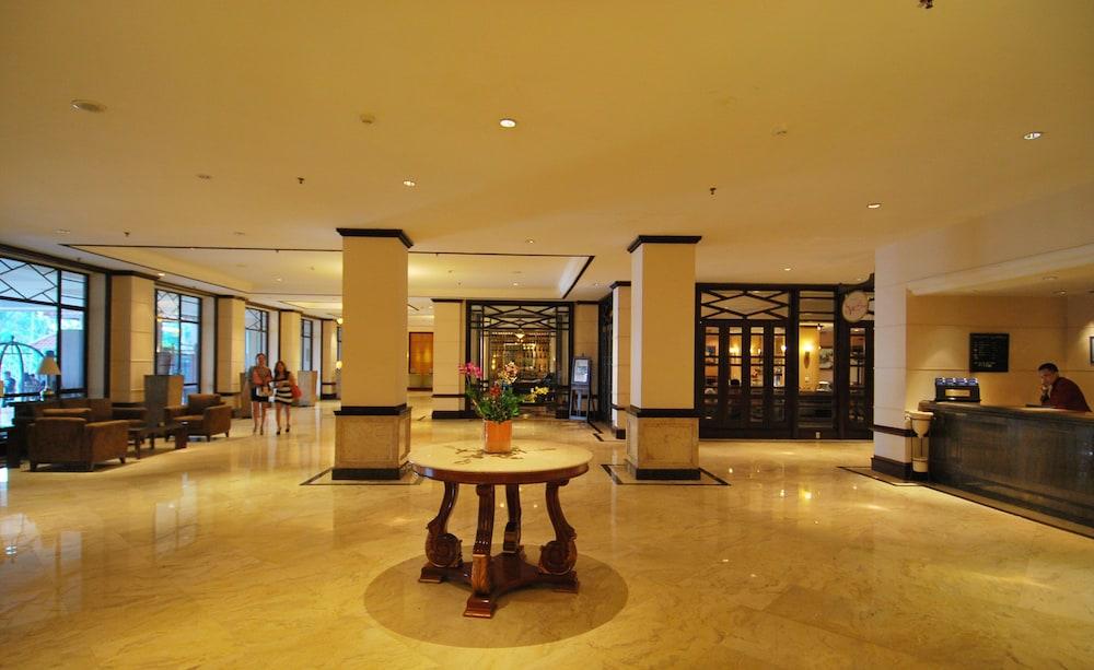 Le Grandeur Hotel Balikpapan エクステリア 写真