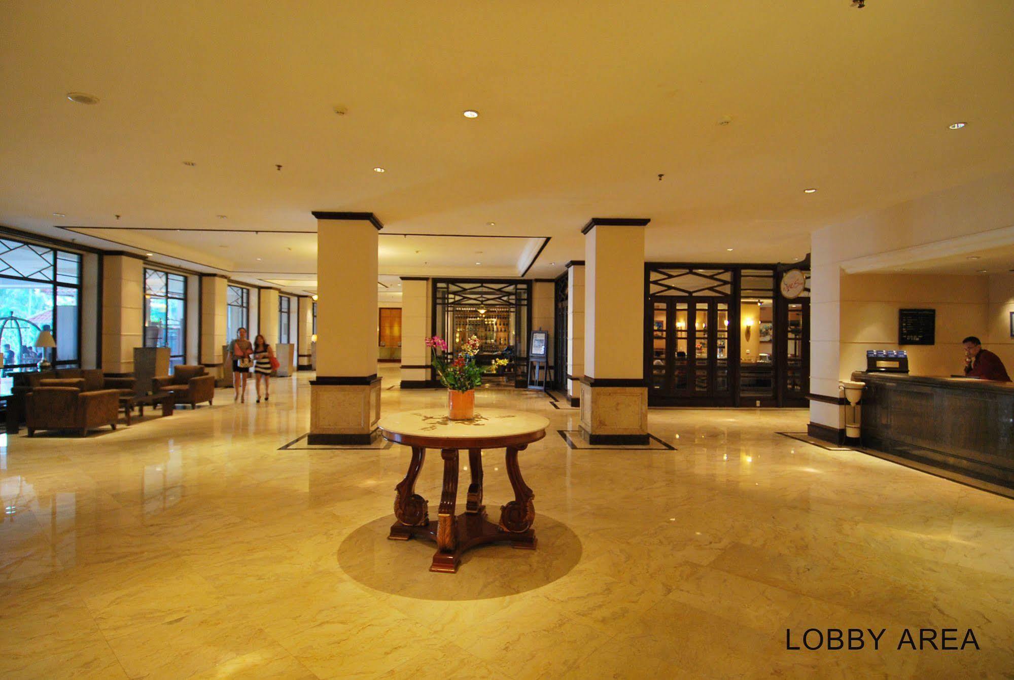 Le Grandeur Hotel Balikpapan エクステリア 写真