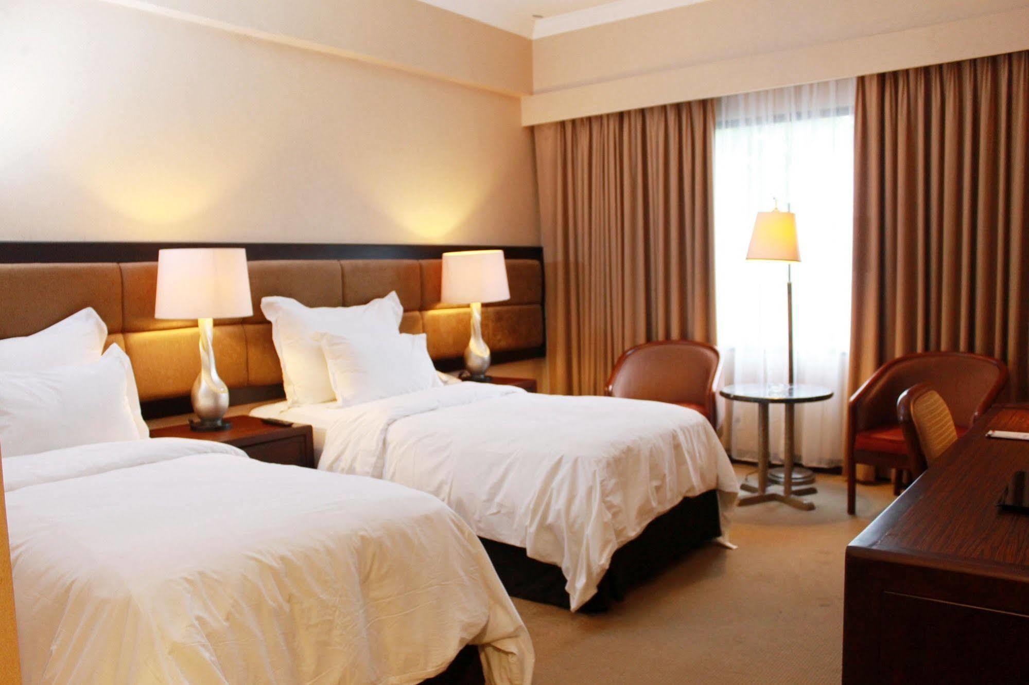 Le Grandeur Hotel Balikpapan エクステリア 写真